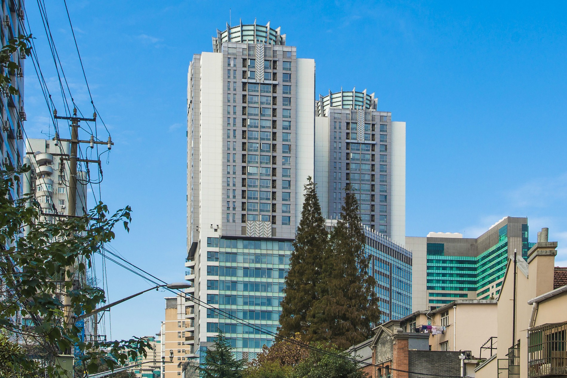 華寧國(guó)際廣場(chǎng)